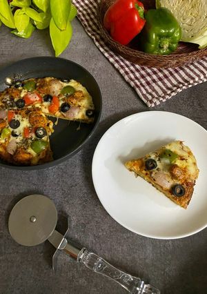 ক‍্যাবেজ প‍্যান পিজ্জা (Cabbage Pan Pizza recipe in Bengali) রেসিপির প্রধান ছবি