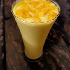 Mango lassi A picture of Mango lassi.