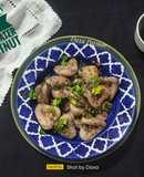 Garlicky Stir Fried Water Chestnut