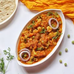 A picture of Mixed vegetable curry.