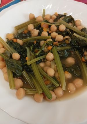 Foto di Ceci e spinaci novelli