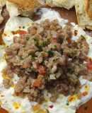 Tartar de atún sobre burrata