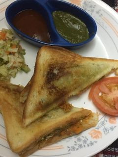 ચીઝી મિક્સ વેજ સેન્ડવીચ રેસીપી મુખ્ય ફોટો