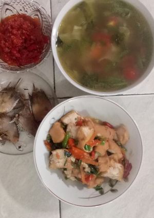 Foto resep Tumis tahu saori ranjau pedas dan temannya