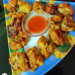 A picture of Bread Pakora.