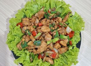 Foto resep Ayam Lada Putih ala Resto Bumbu Meresap 🍗🥬🌶