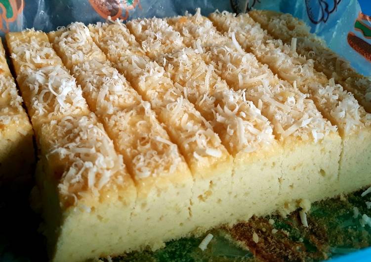 RECOMMENDED! Begini Resep Cake Tape Ubi Cheese Topping Spesial