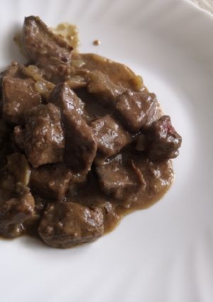 Una foto de Hígado encebollado