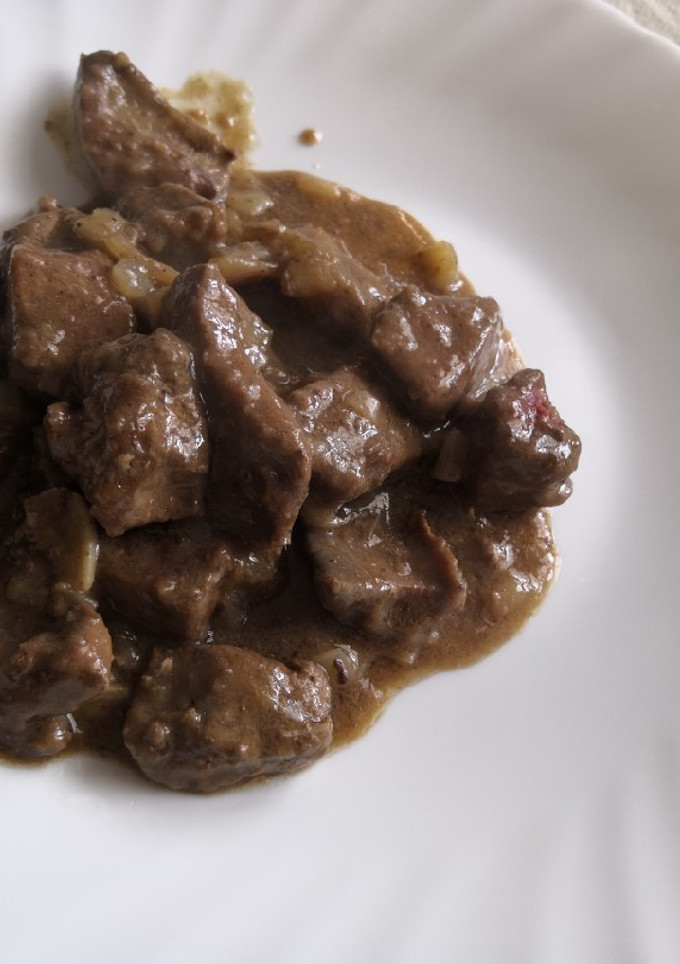 Una foto de Hígado encebollado