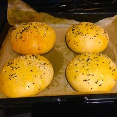 A picture of Light Brioche Burger Buns:.