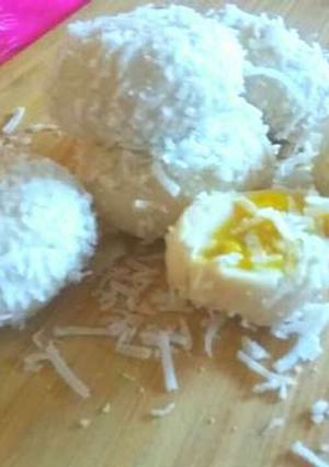 A picture of Coconut Beads.