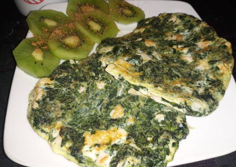 "Pancakes tortillas" con espinacas, pavo y queso