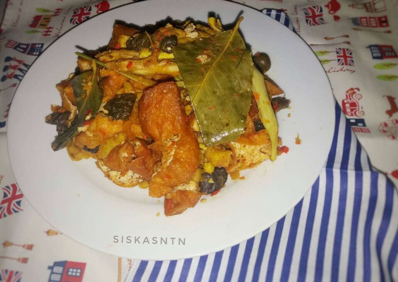 Usus Ayam Tahu Balado