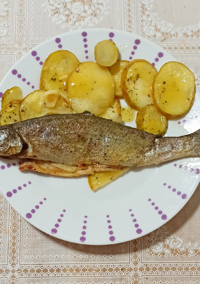 Una foto de 🐟 Trucha al horno 🍴