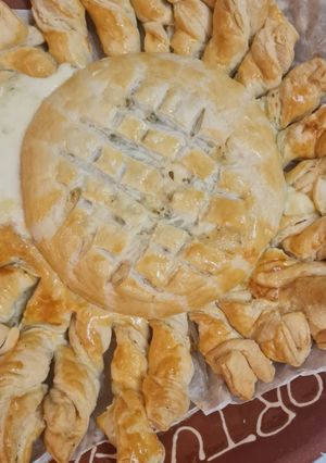 Foto de Queijo coberto por massa folhada