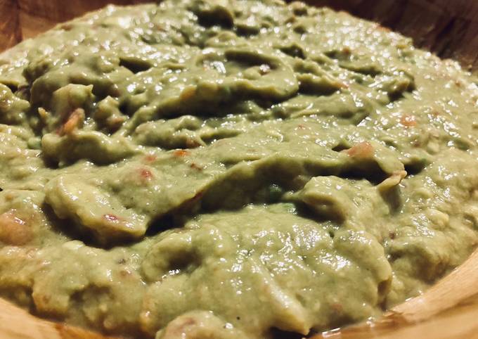 Step-by-Step Guide to Make Any-night-of-the-week Green Paradise (aka Guacamole)