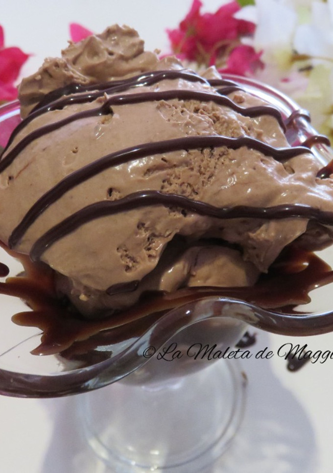 Una foto de Helado de chocolate