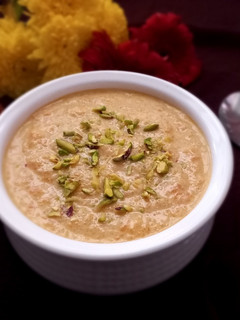 গাজর ও খেজুরের গুড়ের ফিরনি ( gajar o khejur gurer phirni recipe in bengali ) রেসিপির প্রধান ছবি