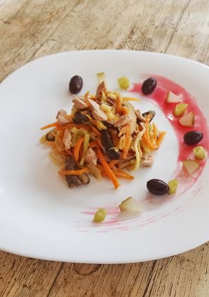 Foto principal de Tallarines de calabacín y zanahoria con foie gras y shiitake