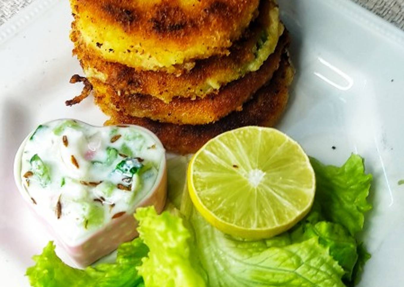 Cheesy white sauce cutles