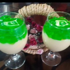 A picture of Jelly Custurd.