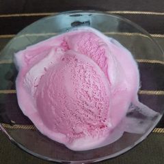 Strawberry Ice cream❤🥰 A picture of Strawberry Ice cream❤🥰.