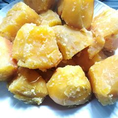 A picture of Boiled sweet potatoes.