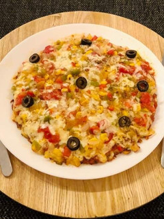 A picture of Split Moong Dal Pizza.