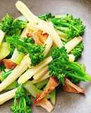 Bông cải baby xào bắp non & nấm hầu thủ