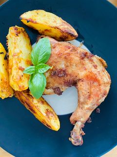 Hình của món Gà Nướng Mật Ong.