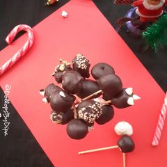 Chocolate Makhana Pops A picture of Chocolate Makhana Pops.