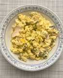 Scrambled eggs με μανιτάρια, τυριά και γαλοπούλα