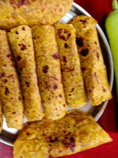 लौकी थेपला (Lauki Thepla recipe in hindi) रेसिपी मुख्य फोटो