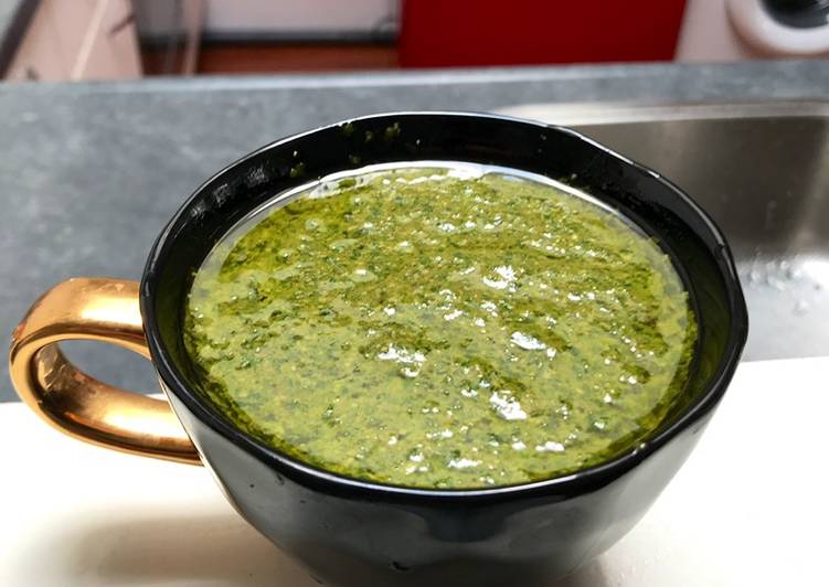 Steps to Make Fatto in casa super veloce Pesto