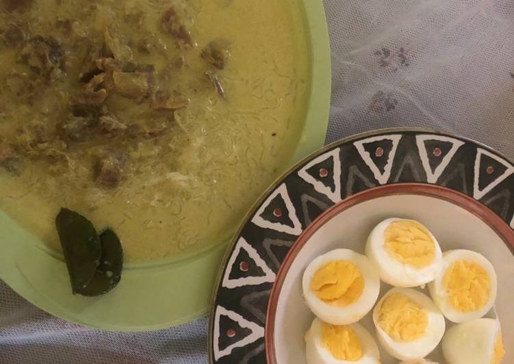 Soto Daging Kuah Kuning