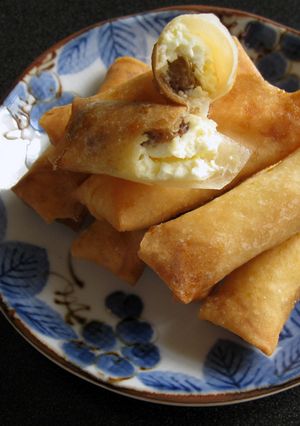 A picture of Sweet Cream Cheese Spring Rolls.