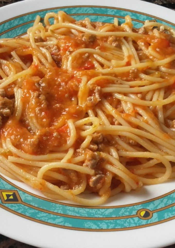 Una foto de Espaguetti con salsa casera