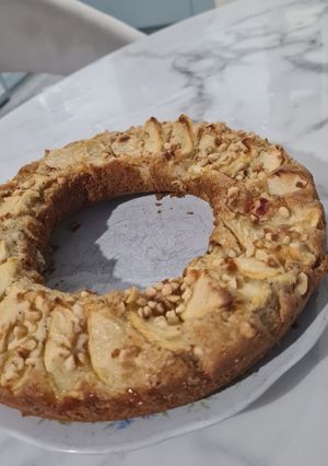 Une photo de Gâteau aux pommes noisette et cannelle
