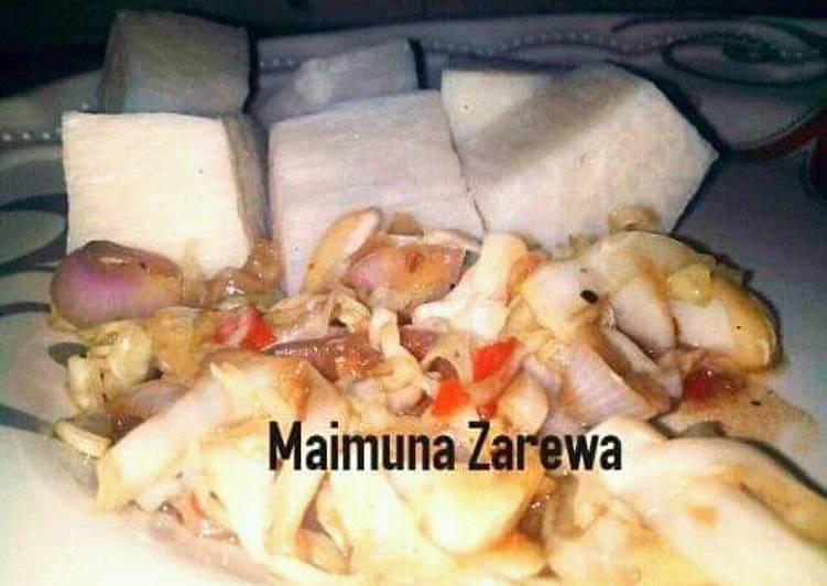 Recipe of Favorite Boiled yam and egg sauce