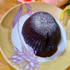 A picture of Oreo chocolate lava cake.