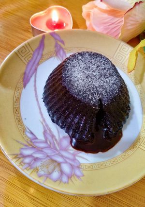 A picture of Oreo chocolate lava cake.