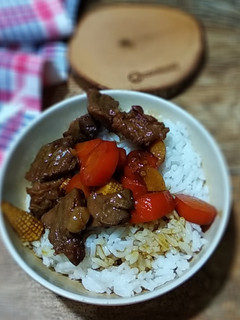 Foto resep Black Pepper Beef Rice Bowl