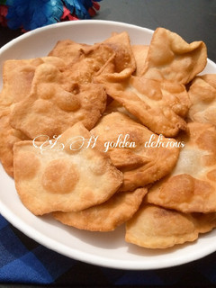 A picture of Crackers.