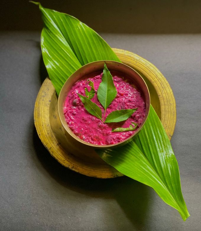 Mexanik kir yuvish mashinasida uy bekasini sikdi (porno)