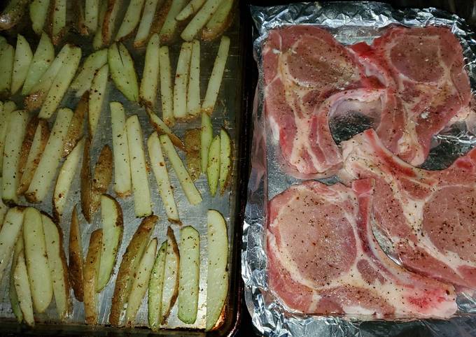 Recipe: Delicious Italian Pork Chops & Potatoes