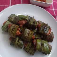 A picture of Ayam Goreng Pandan 'Thailand'.