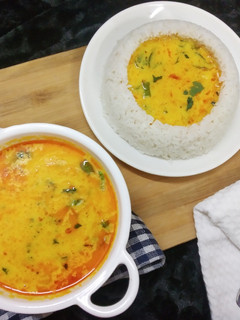 सींधी दहीं की कढ़ी (Sindhi dahi ki kadhi recipe in hindi) रेसिपी मुख्य फोटो