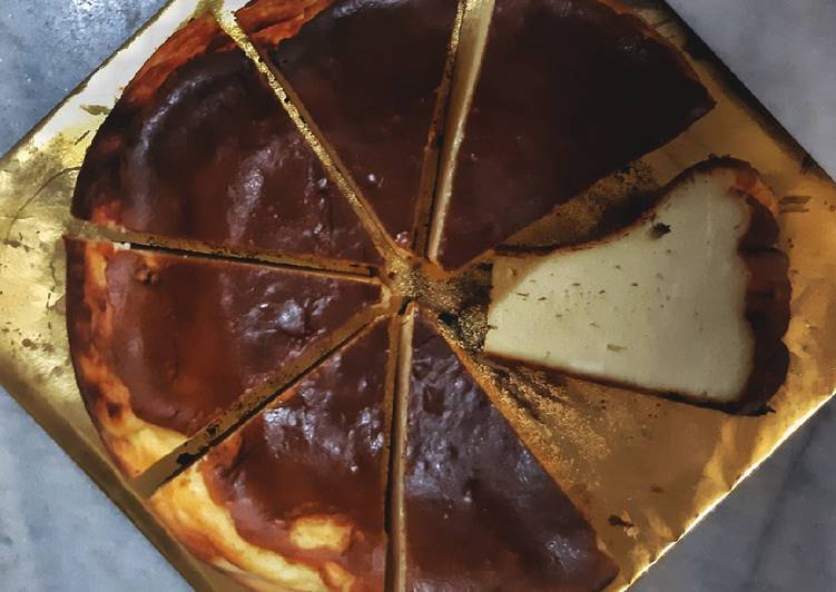 Easy Way to Prepare Perfect Basque Burnt Cheesecake