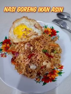 Foto resep Nasi Goreng Ikan Asin