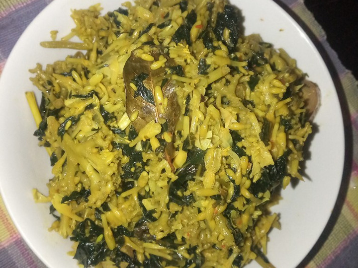 Bagaimana Menyiapkan Tumis bunga pepaya yang Lezat Sekali